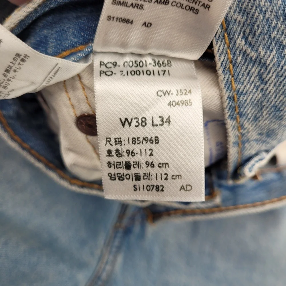 Levis‎ 501 Original Mens Jeans 38x34 Light Wash Blue Denim Stretch 00501-3668